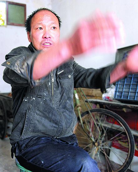 陕西车祸救人者被指为肇事者 谁是谁非