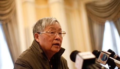 上海复旦大学王正敏院士现身回应学生举报