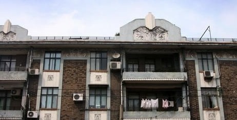 沪徐汇区林肯公寓成“斜塔”修缮但不强行扶正