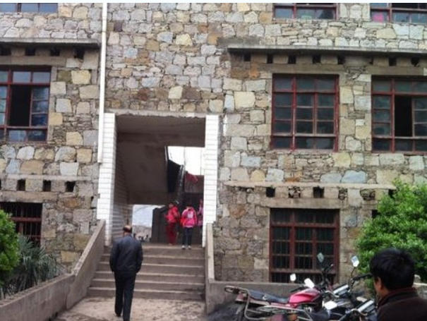 云南营养餐疑似中毒事件原因成迷