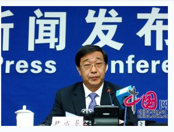 人社部尹成基：将稳慎地研究是否推迟退休年龄问题