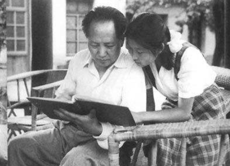 李敏生二胎后，让毛主席取名：把我的东字给了她